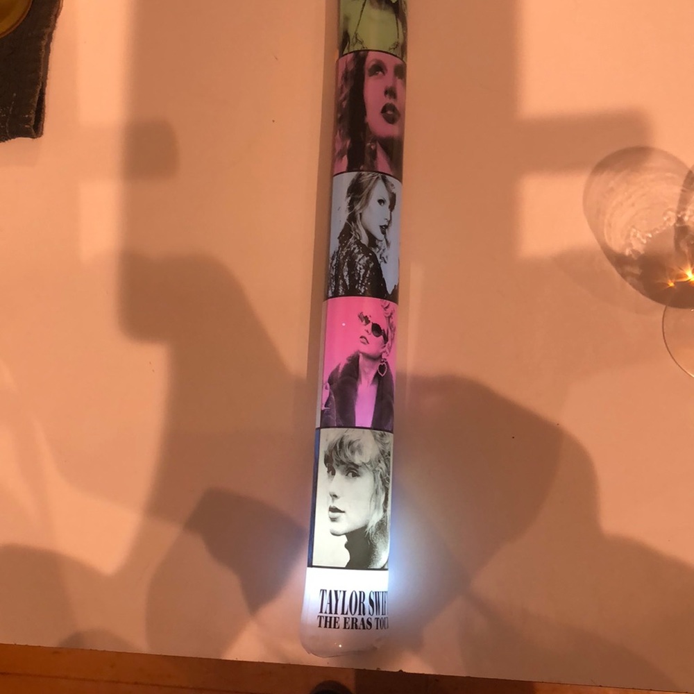 Taylor Swift Eras light up baton & plastic cups